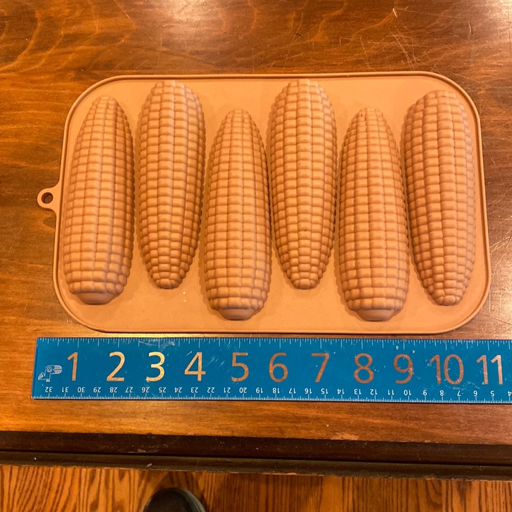 NWOT Silicone Ear of Corn Cake-Let Pan Gelatin Cornbread Thanksgiving Fun Picnic - Picture 5 of 7